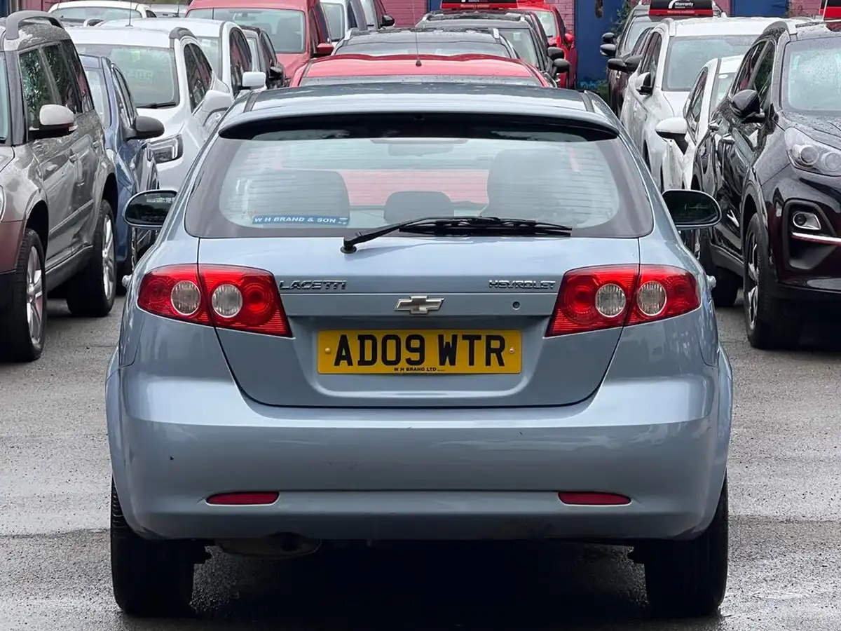 2009-chevrolet-lacetti-16-sx-hatchback-big-5