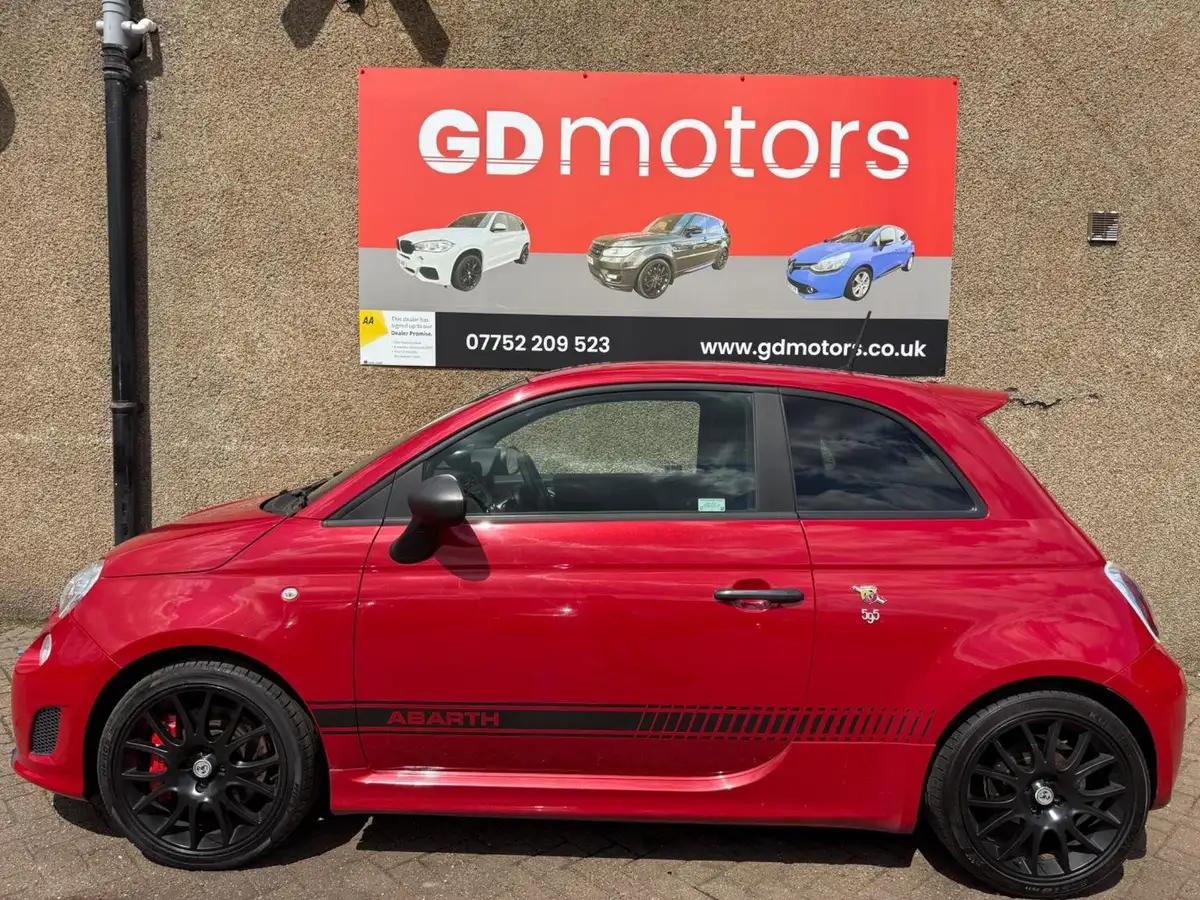 2015-abarth-500-14-tjet-595-competizione-big-2