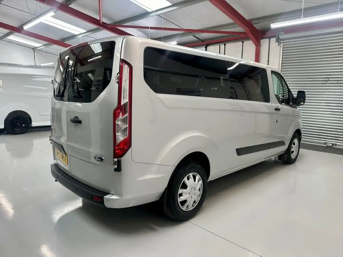 2022-ford-transit-custom-20tdci-320-l2h1-trend-130pseu6dt-kombi-m1-9-seats-big-3