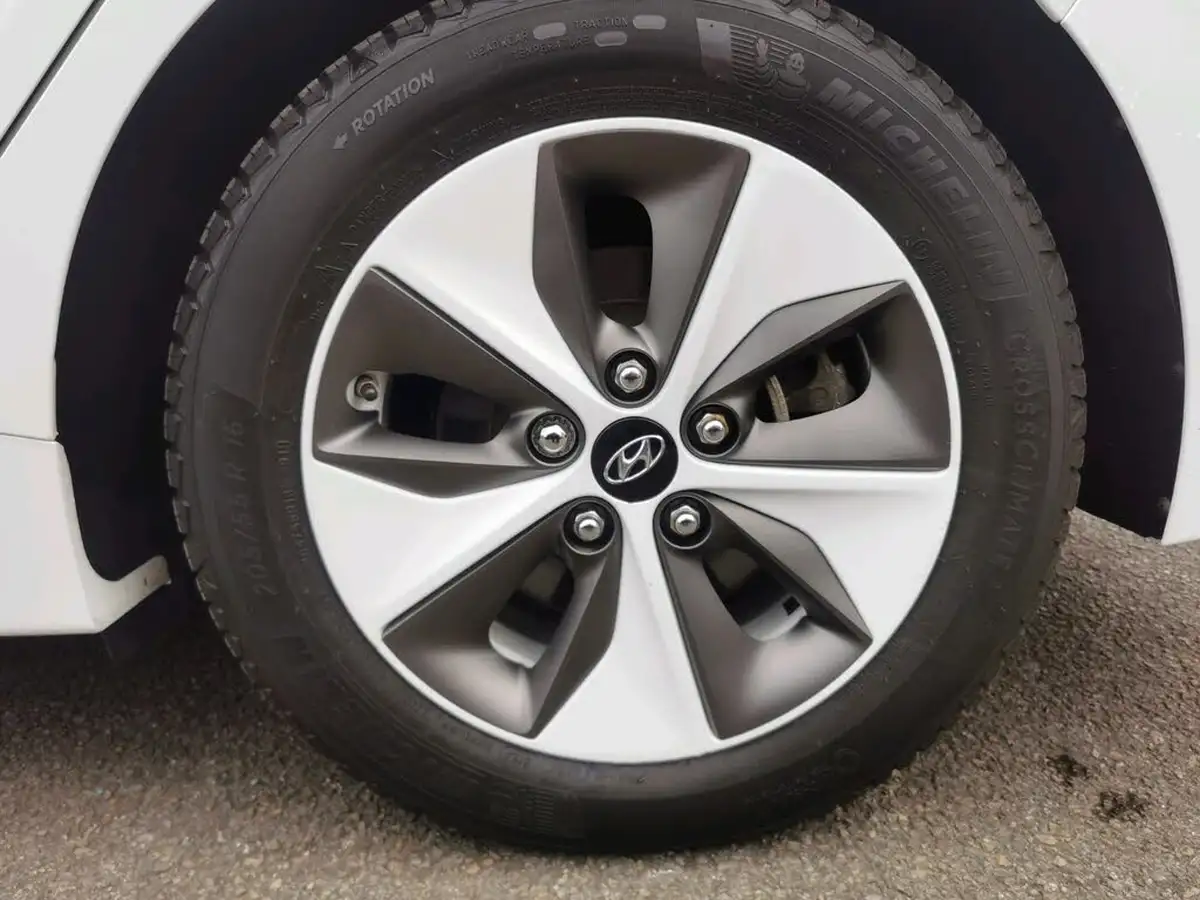 2019-hyundai-ioniq-e-premium-se-electric-88kw-big-39