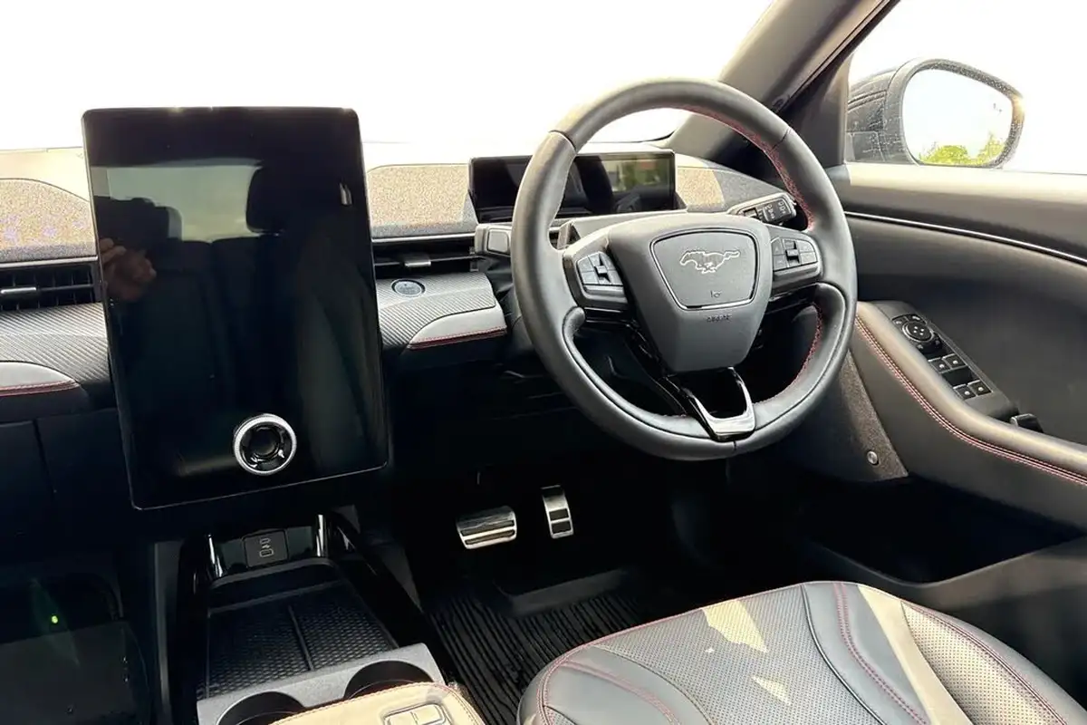 2022-ford-mustang-mach-e-e-extended-range-351ps-awd-big-17