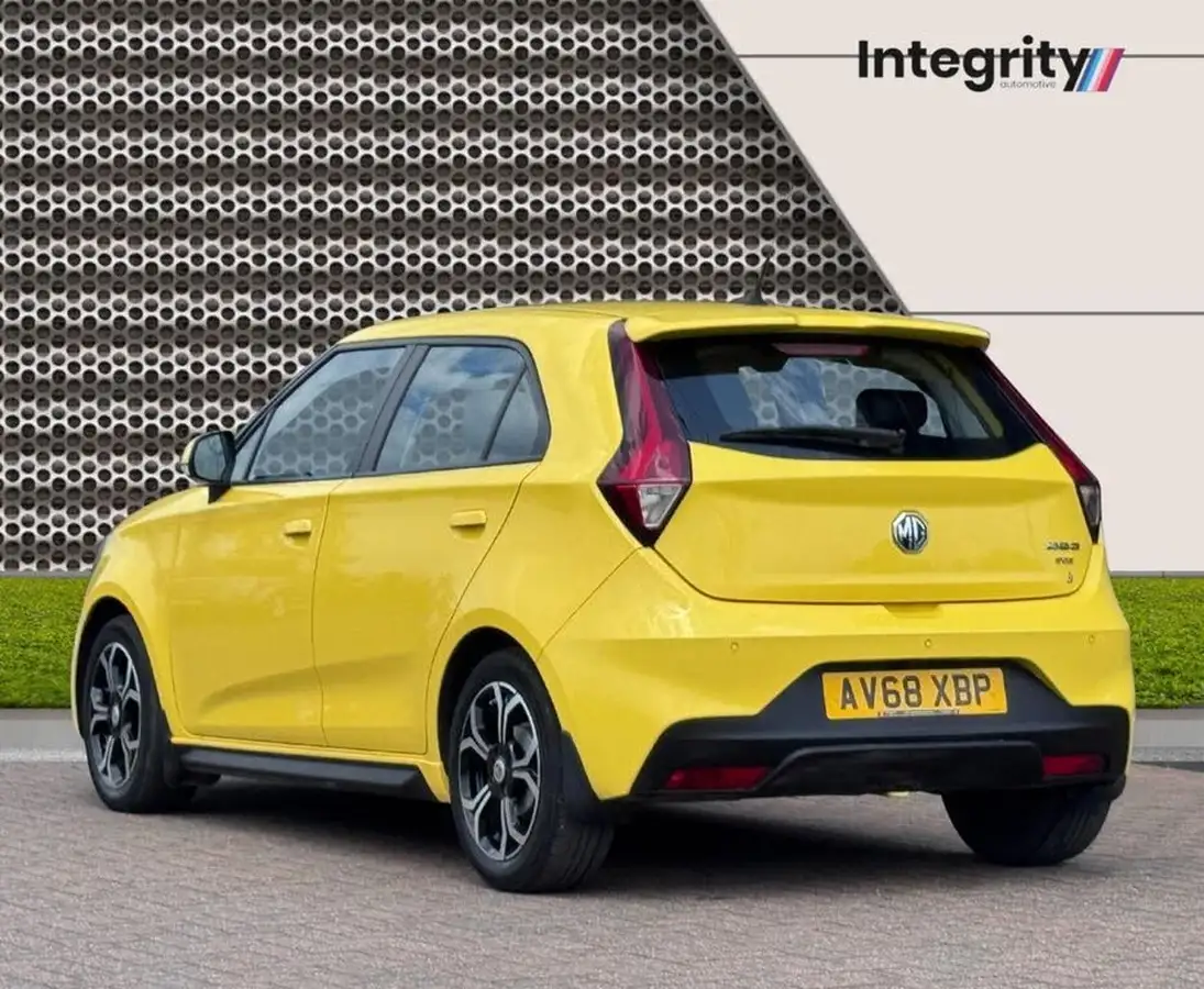 2018-mg-mg3-15-vti-tech-exclusive-big-4
