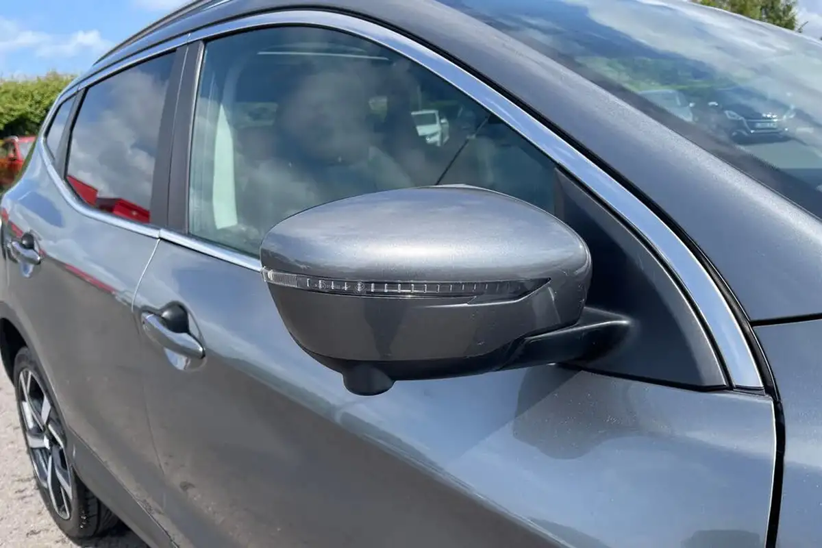 2017-nissan-qashqai-15dci-tekna-big-35
