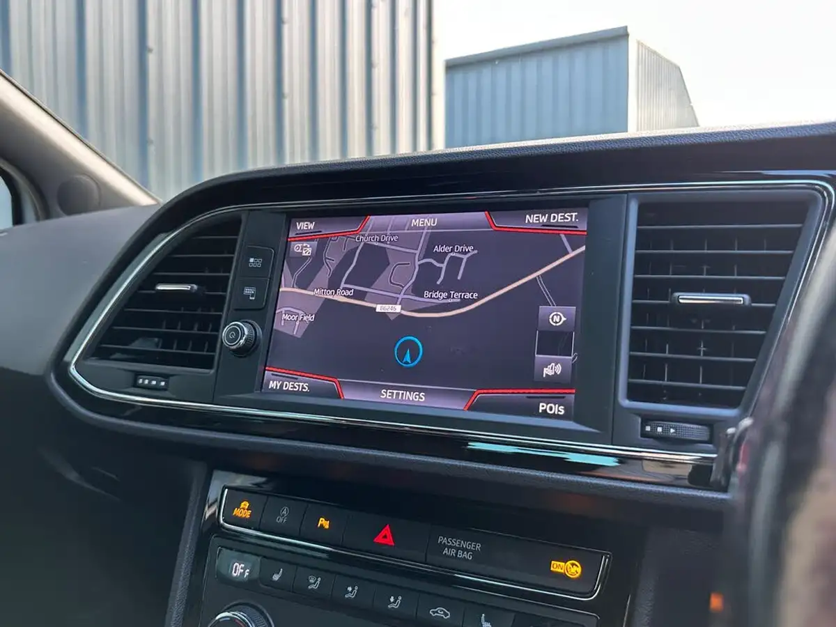 2020-seat-leon-15-tsi-evo-fr-black-edition-150ps-hatchback-dsg-big-24