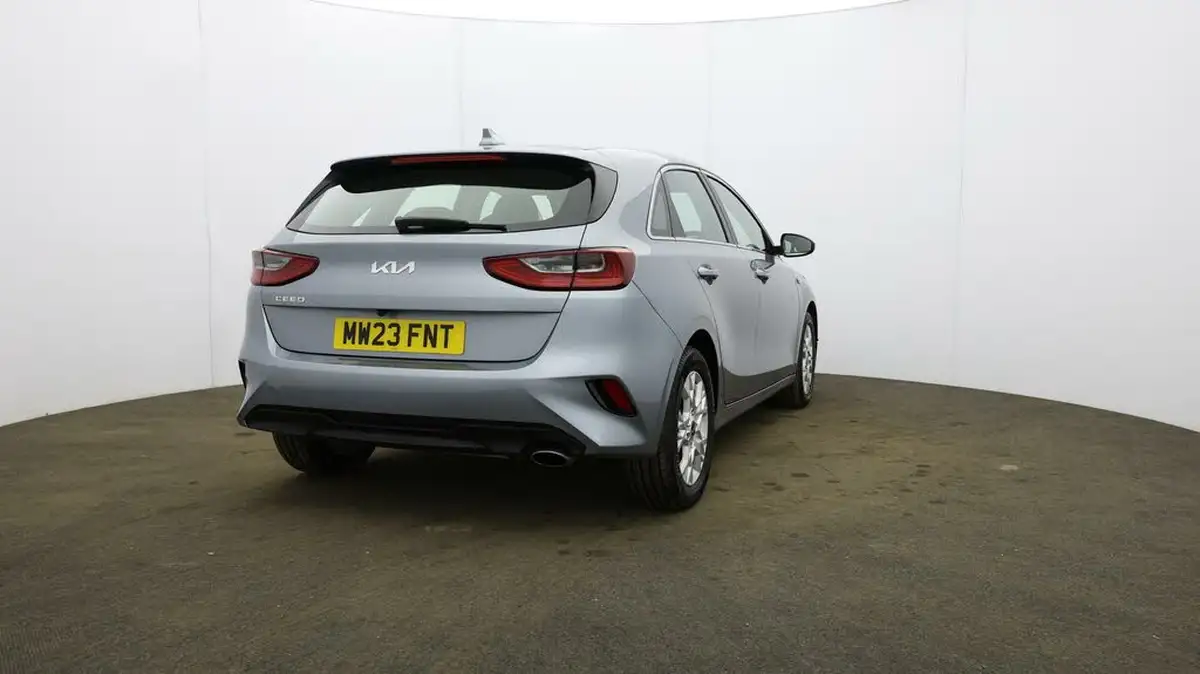 2023-kia-ceed-15-t-gdi-2-158bhp-non-adap-hatchback-big-58