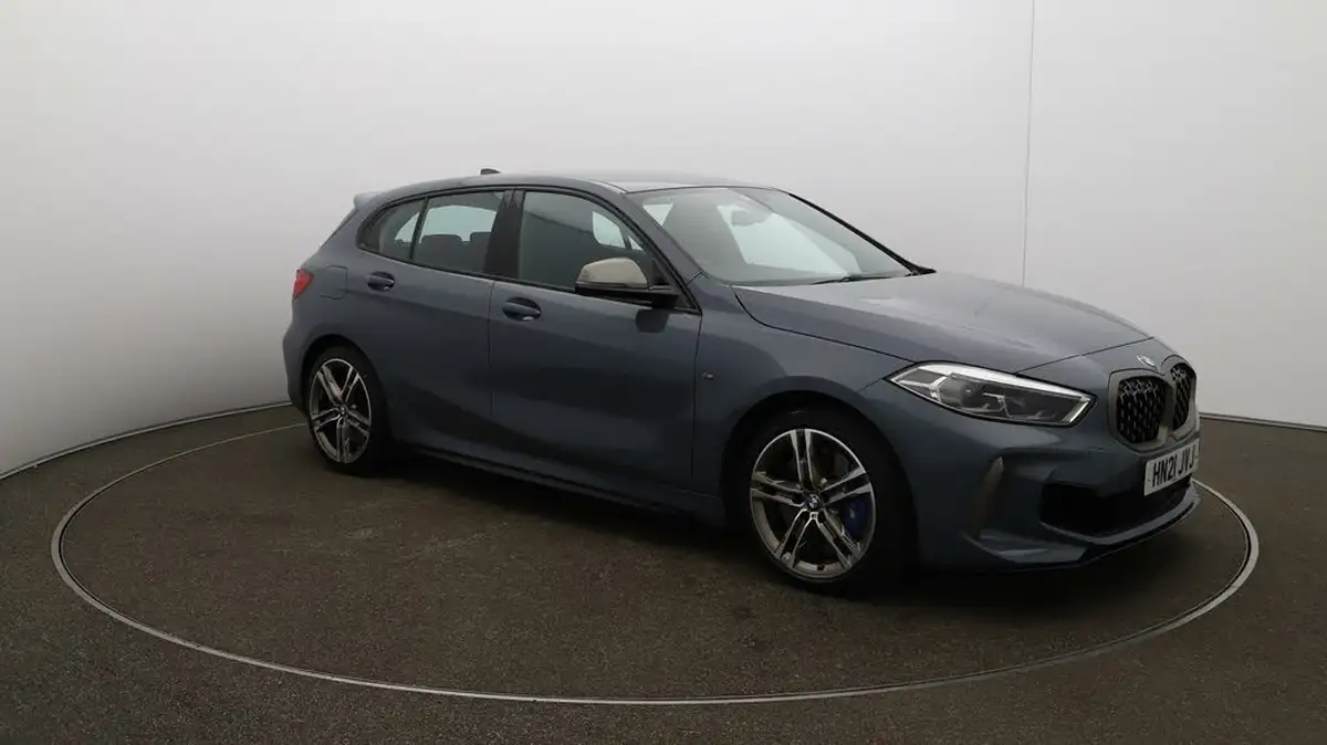 2021-bmw-1-series-20-m135i-xdrive-big-42