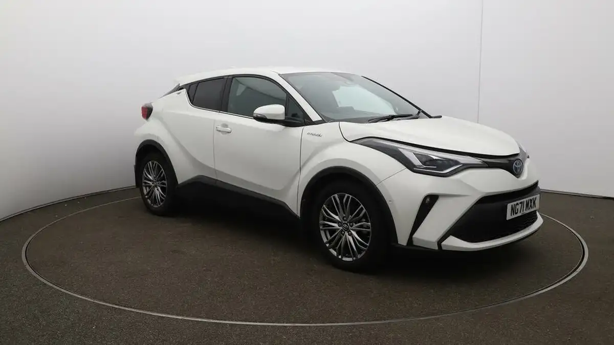2022-toyota-c-hr-20-vvt-i-excel-big-1