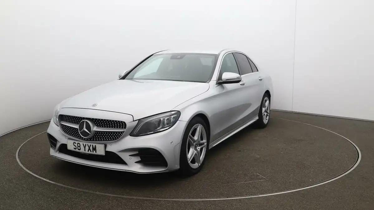 2020-mercedes-benz-c-class-20-c300-amg-line-edition-saloon-4d-big-31
