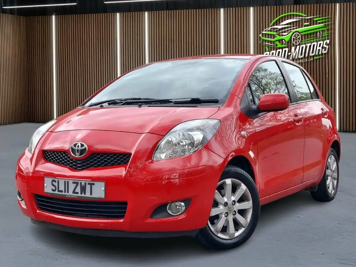 2011-toyota-yaris-133-t-spirit-101bhp-5d-mmt-big-2