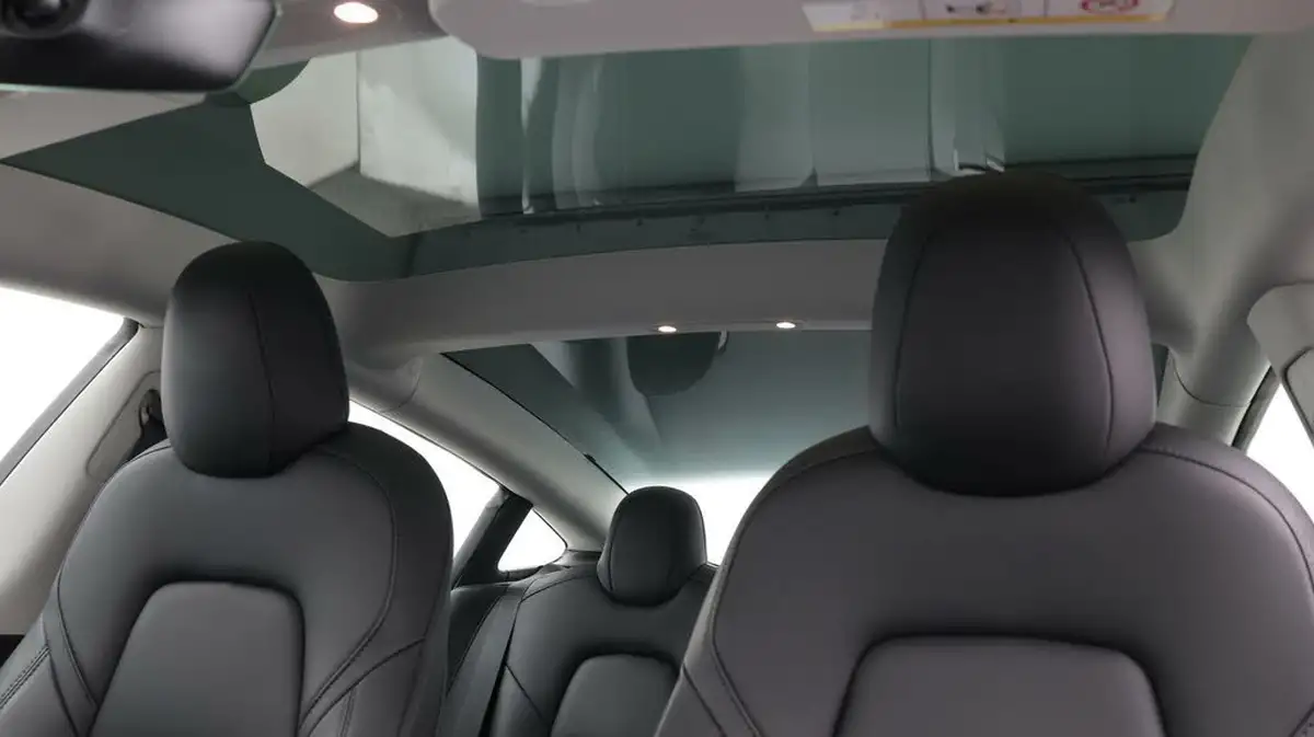2020-tesla-model-3-e-long-range-big-20
