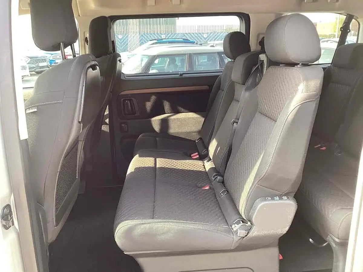2019-toyota-proace-verso-20d-family-150ps-l1ss-big-24