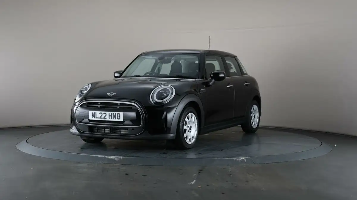 2022-mini-cooper-15-one-classic-5d-big-35