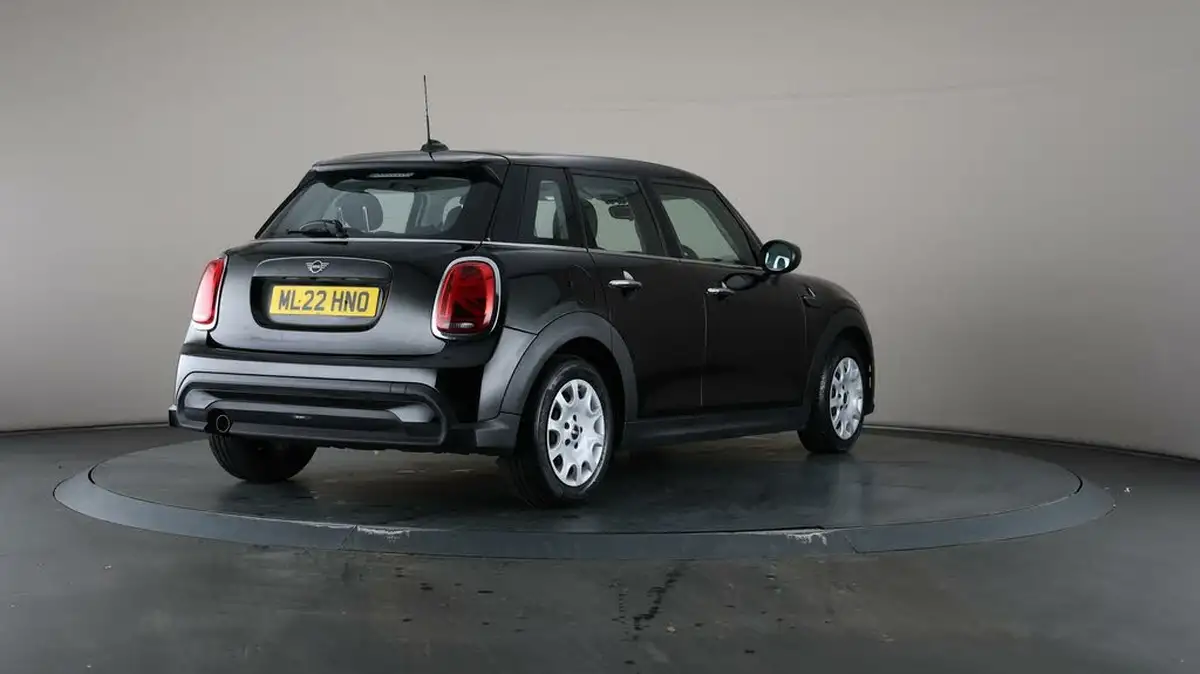 2022-mini-cooper-15-one-classic-5d-big-59