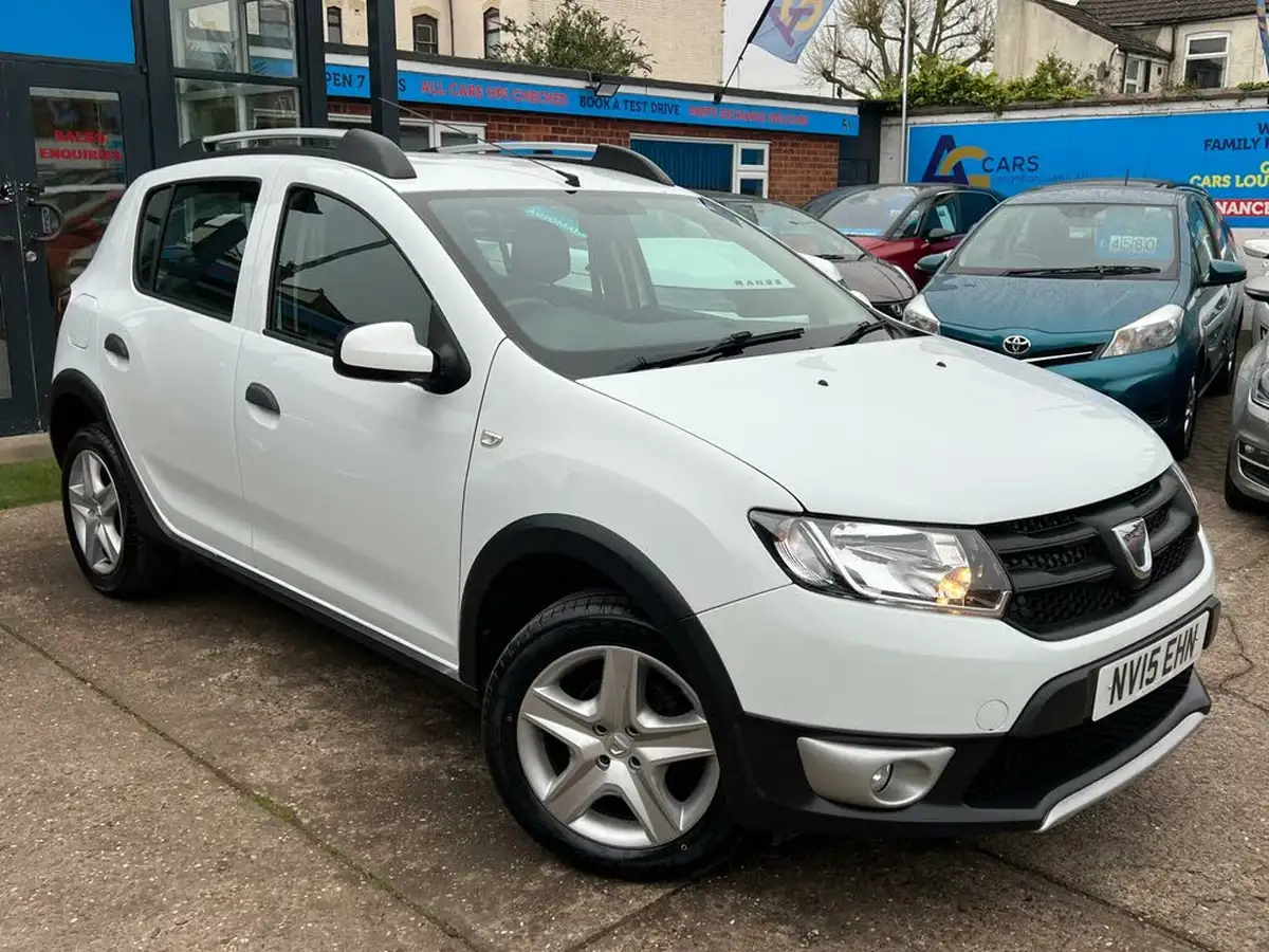 2015-dacia-sandero-stepway-09-ambiance-big-0