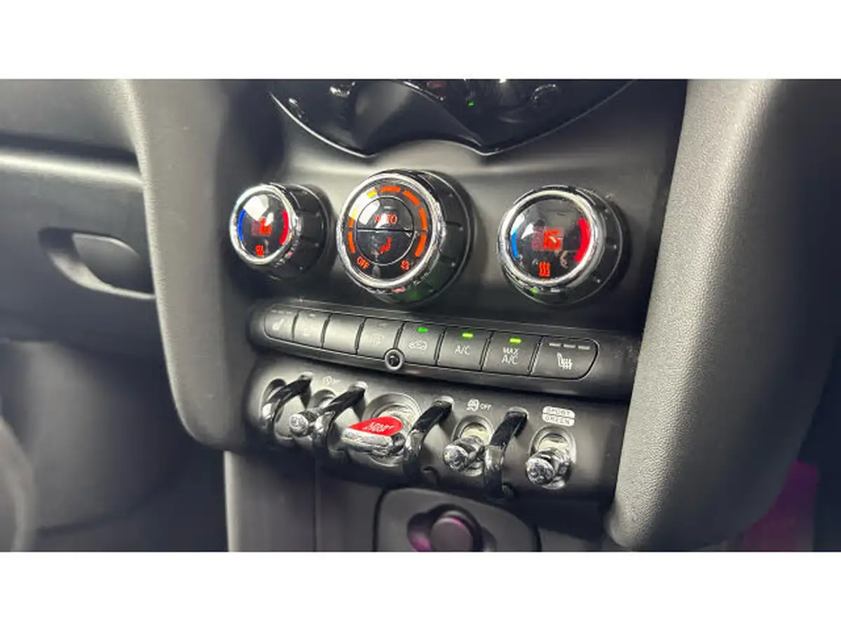 2020-mini-countryman-15-cooper-classic-big-19