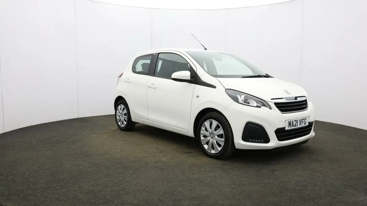 2021-peugeot-108-10-active-5d-big-38