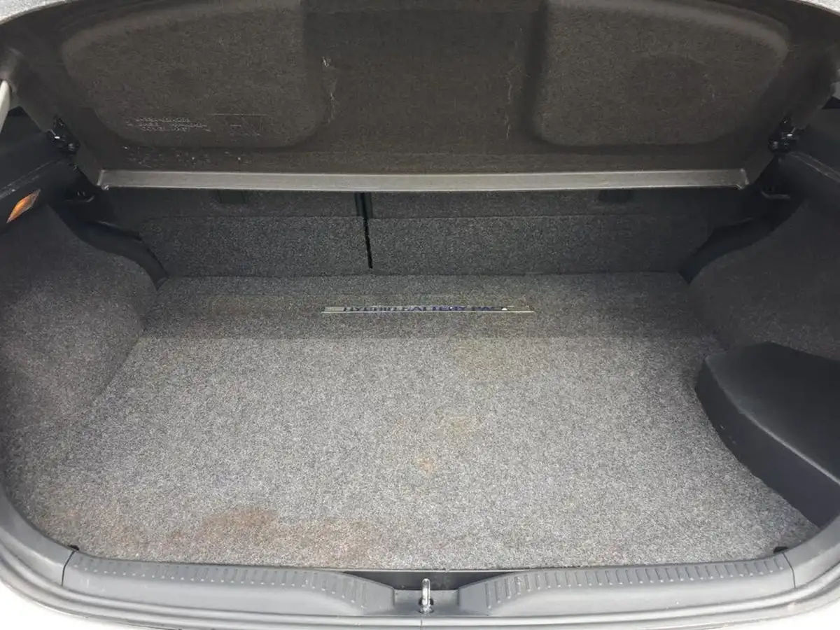 2010-toyota-auris-18-vvt-i-hsd-t-spirit-big-7