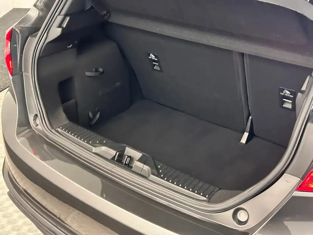 2018-ford-fiesta-10t-st-line-140ps-5d-big-17