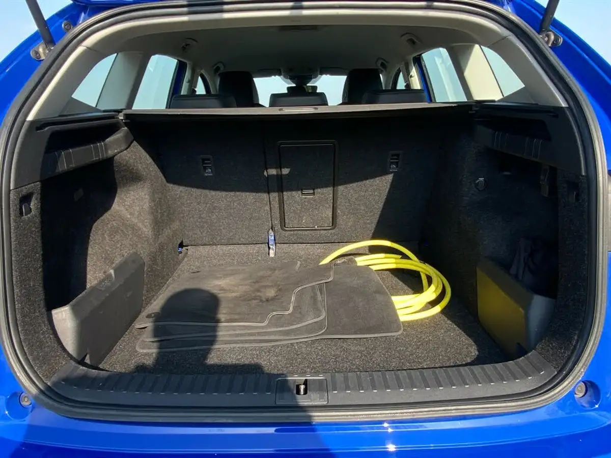 2023-skoda-enyaq-e-60-big-45