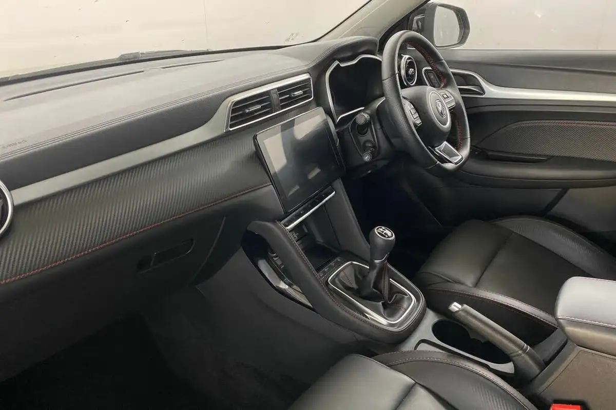 2023-mg-zs-suv-15-vti-tech-exclusive-big-11