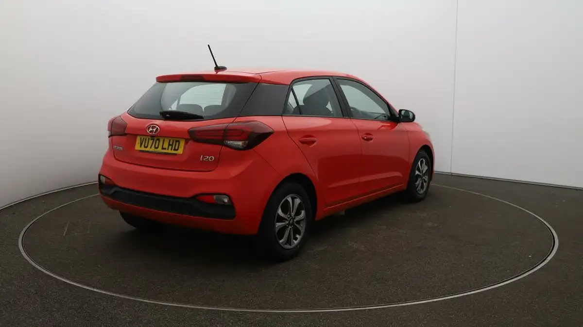 2020-hyundai-i20-12-se-big-7