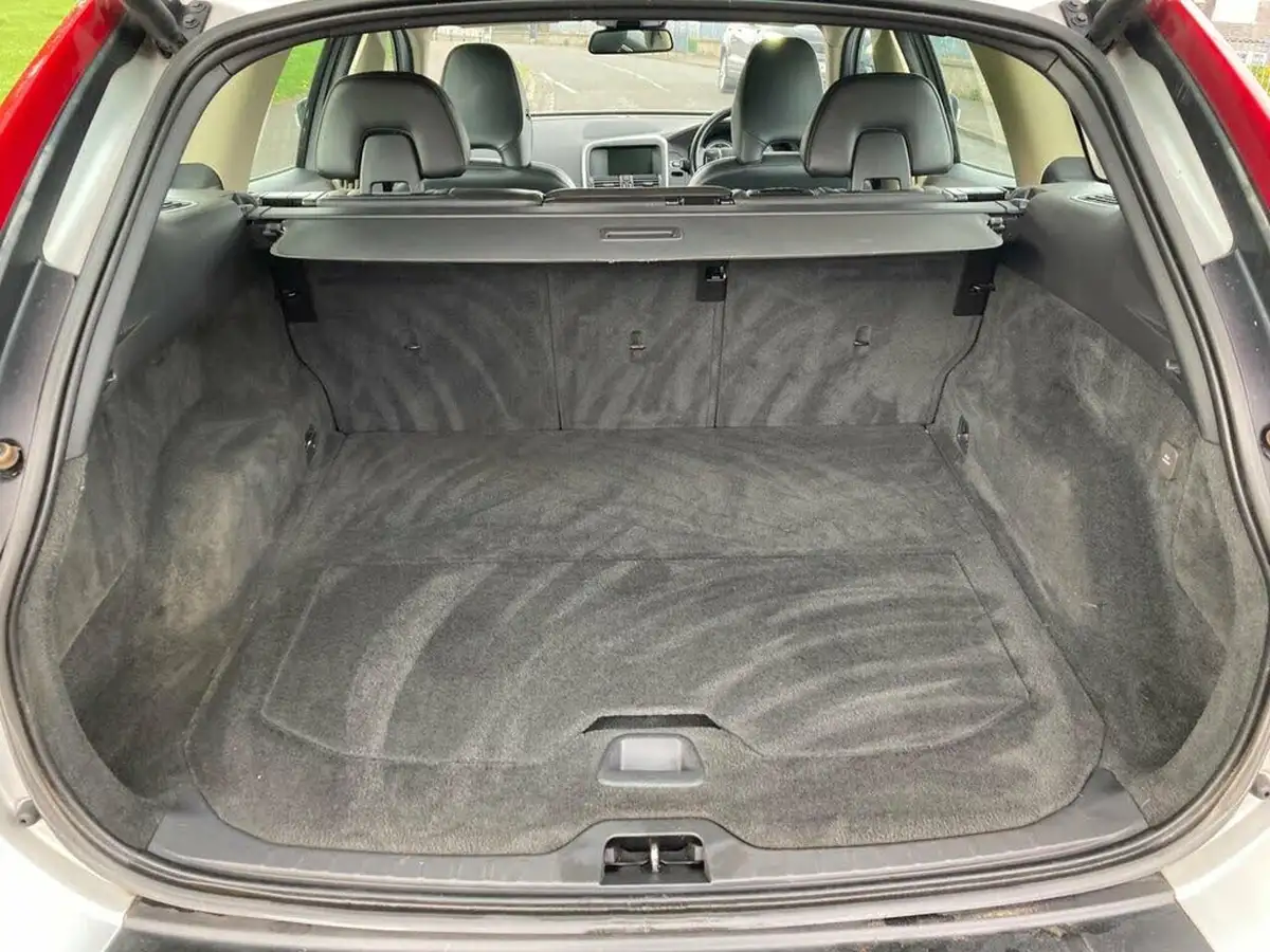 2012-volvo-xc60-24td-d4-se-lux-nav-geartronic-big-10