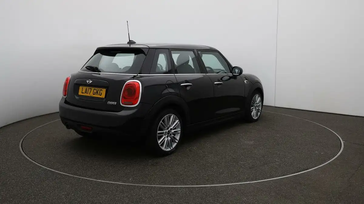 2017-mini-cooper-15-cooper-ss-hatchback-5d-auto-big-43