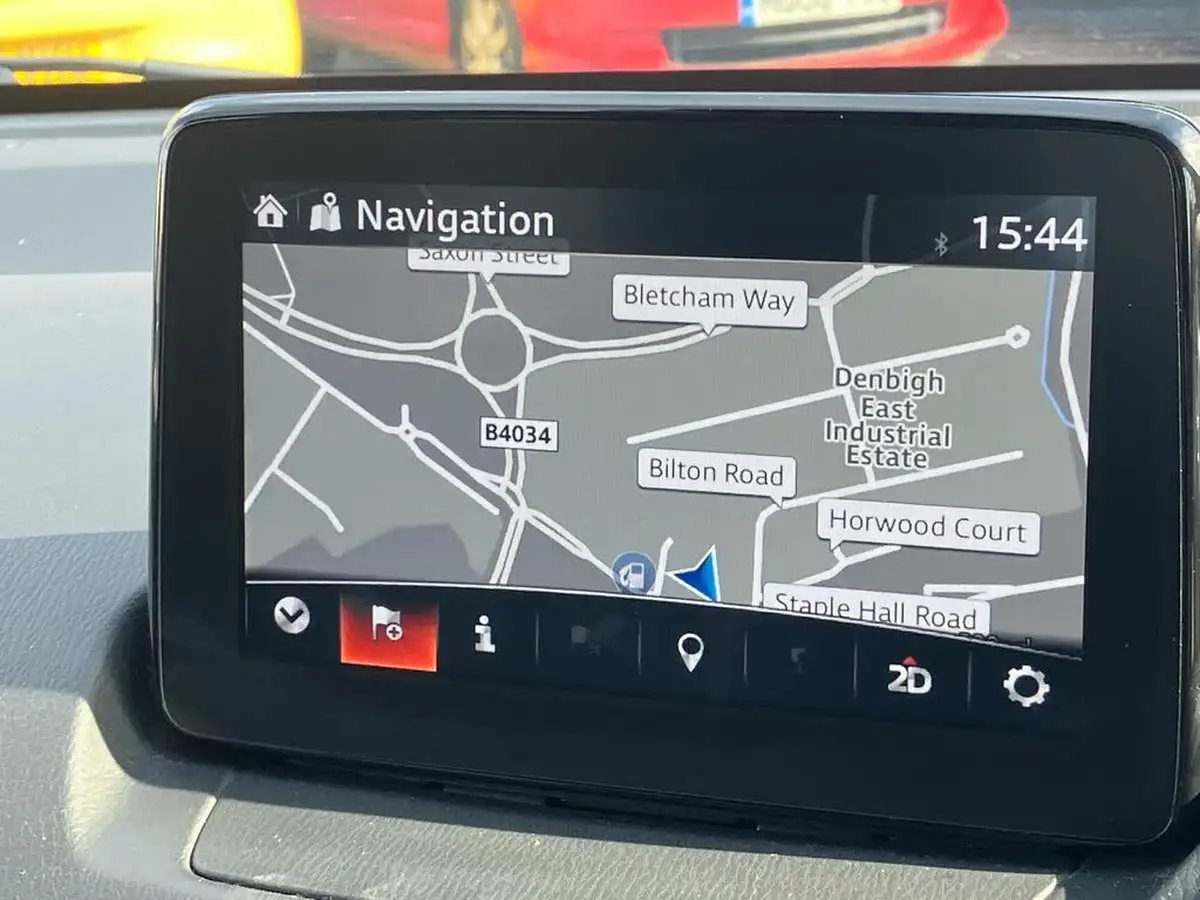 2021-mazda-mazda2-15-skyactiv-g-gt-sport-nav-light-stone-big-10