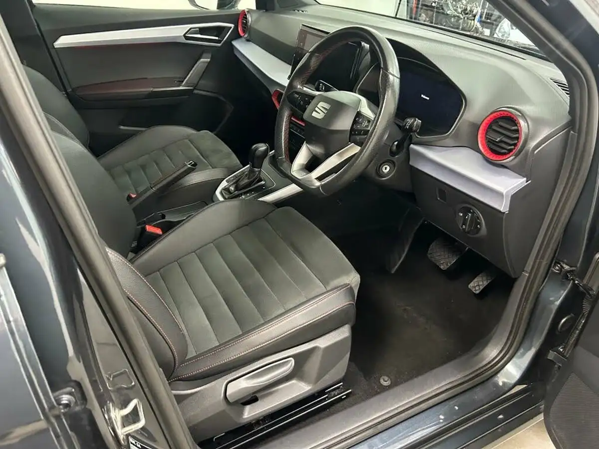 2022-seat-arona-10-tsi-fr-sport-dsg-big-30