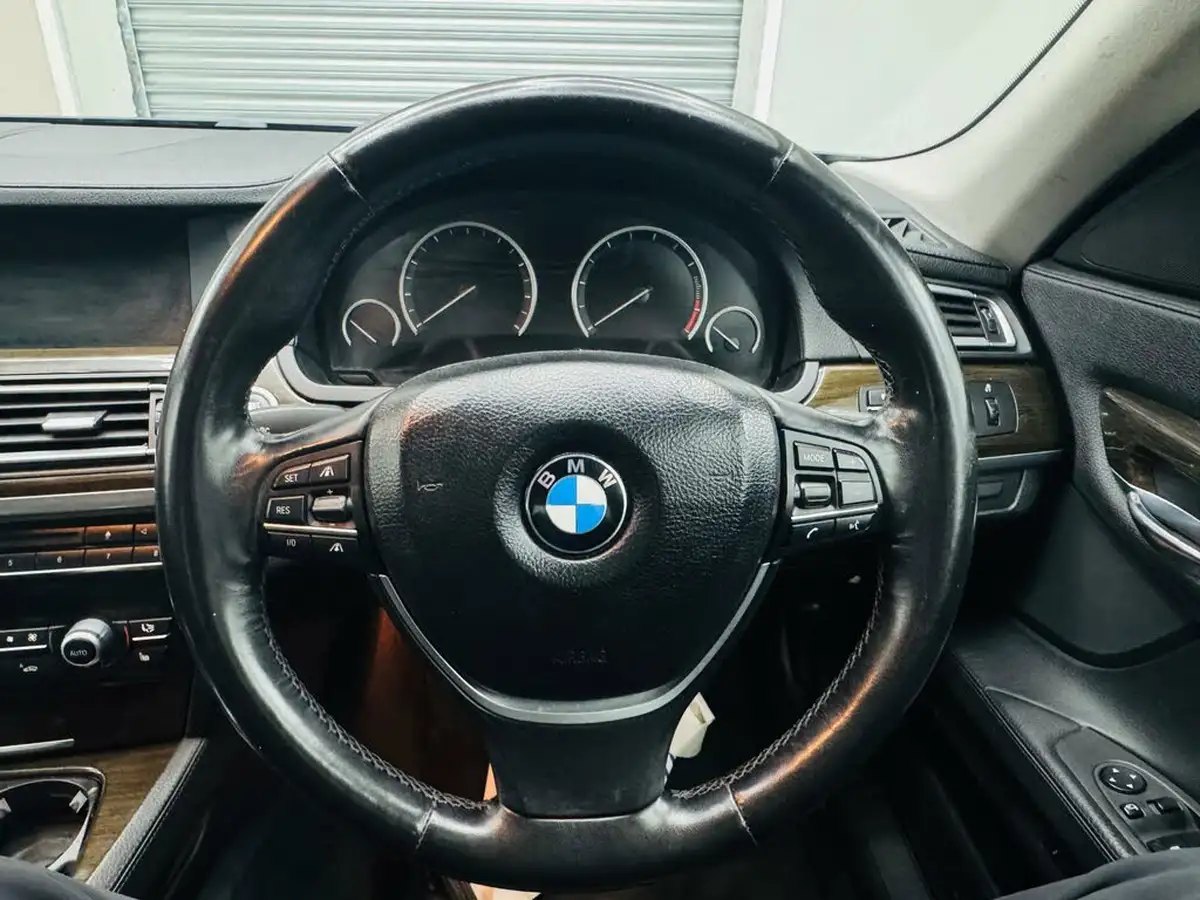 2011-bmw-7-series-30td-730ld-se-big-38