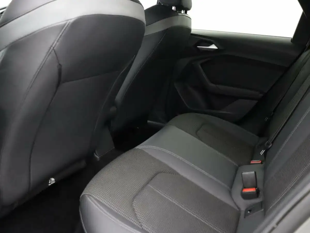 2020-audi-a1-15-35-tfsi-s-line-tronic-big-10