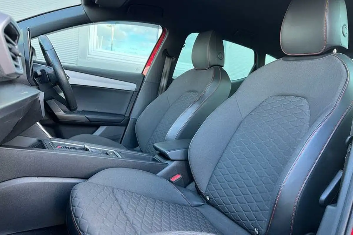 2020-seat-leon-15-etsi-fr-first-edition-hatchback-big-18