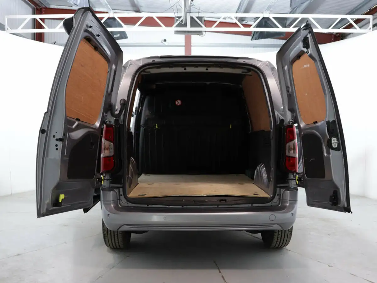 2021-citroen-berlingo-15bluehdi-1000-driver-130pseu6dt-e-ss-eat8-big-42