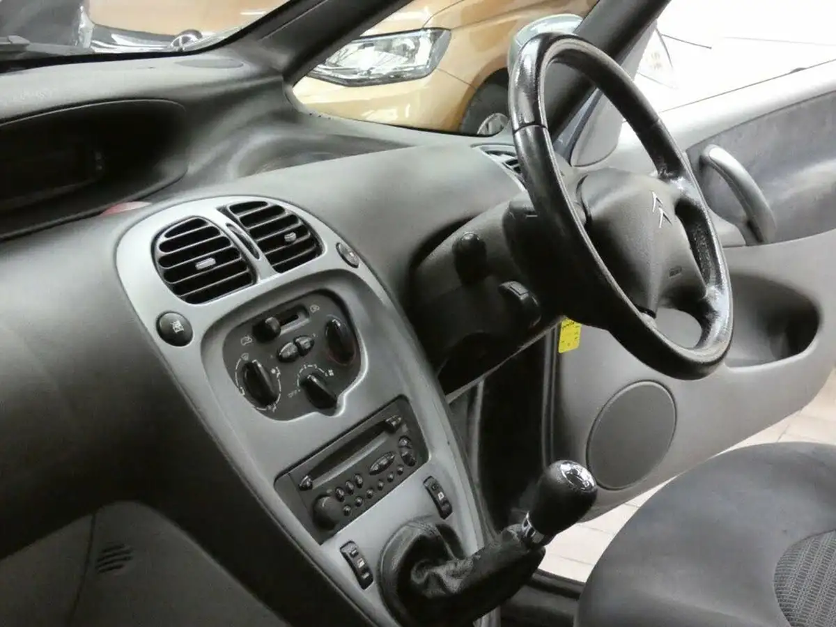 2007-citroen-xsara-picasso-16-vtx-big-49
