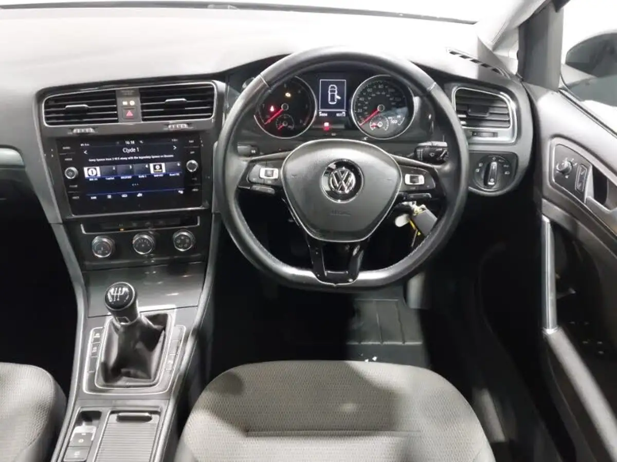 2019-volkswagen-golf-16tdi-match-hatchback-5d-big-10