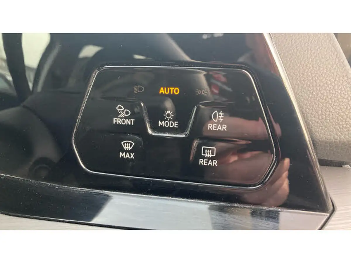 2023-volkswagen-golf-15-tsi-style-edition-150ps-big-22