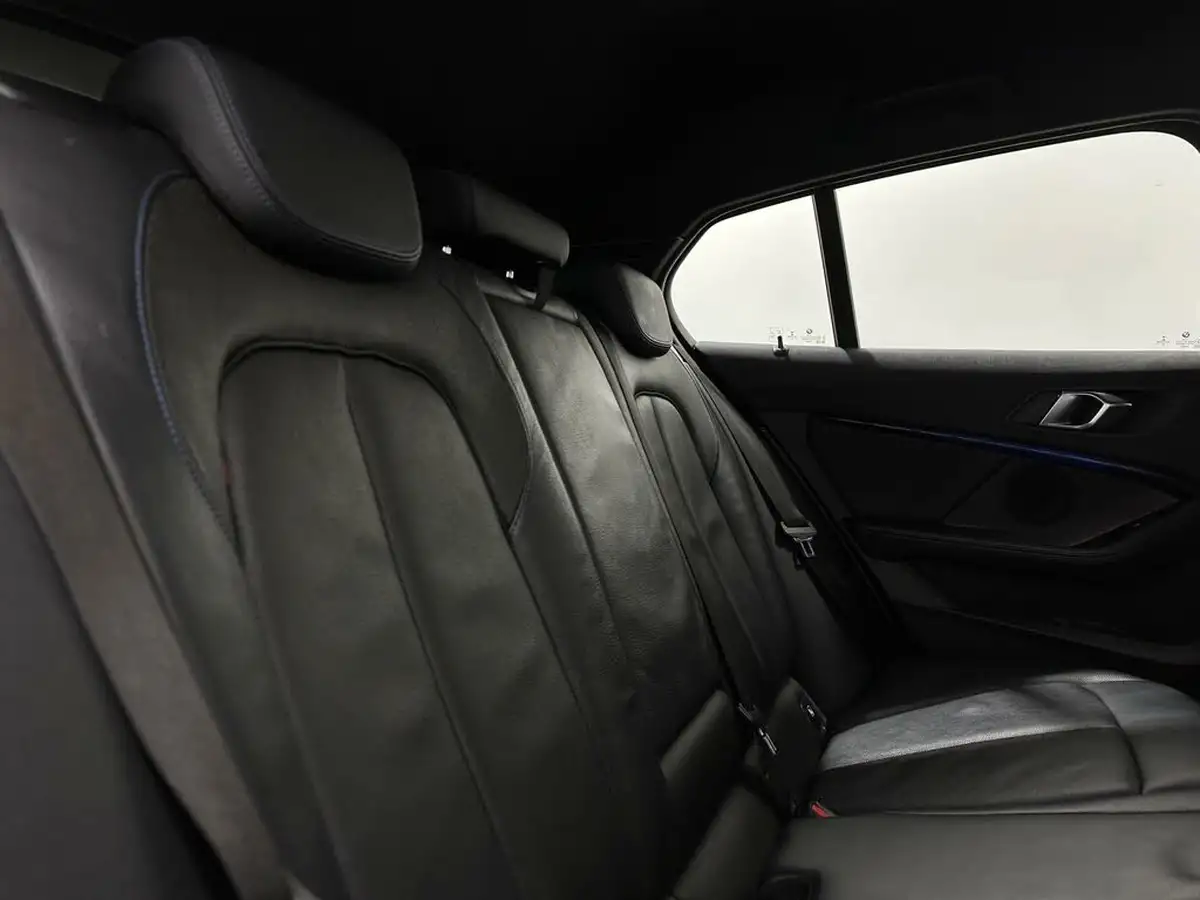 2021-bmw-1-series-15td-116d-m-sport-big-39