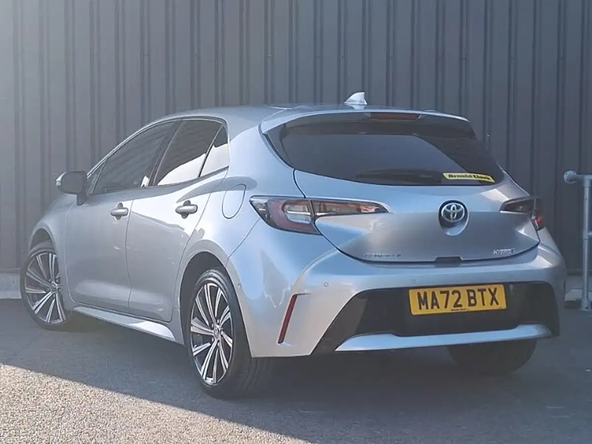 2022-toyota-corolla-18-vvt-i-design-120bhp-trk-hatchback-5d-big-1