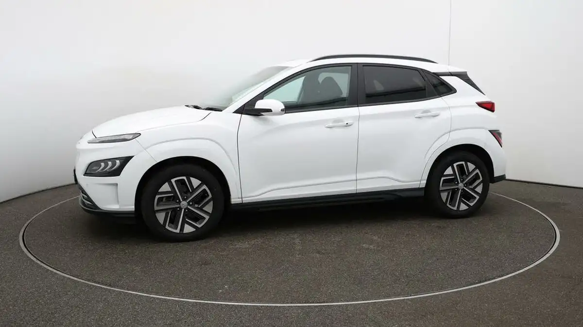 2022-hyundai-kona-e-premium-204ps-64kwh-7kw-obc-big-60
