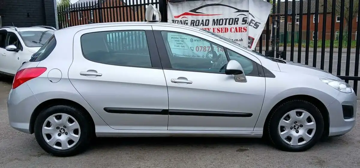2011-peugeot-308-16td-access-16hdi-92bhp-fap-big-33