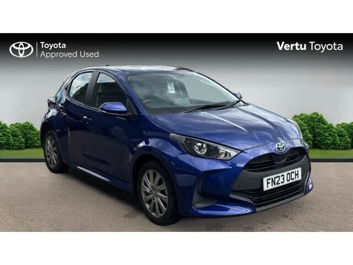 2023-toyota-yaris-15-vvt-i-icon-big-0