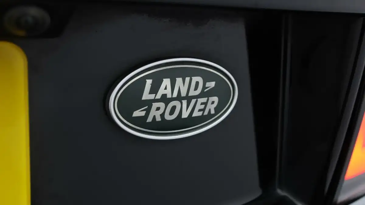 2021-land-rover-discovery-sport-15-p300e-r-dynamic-s-big-19
