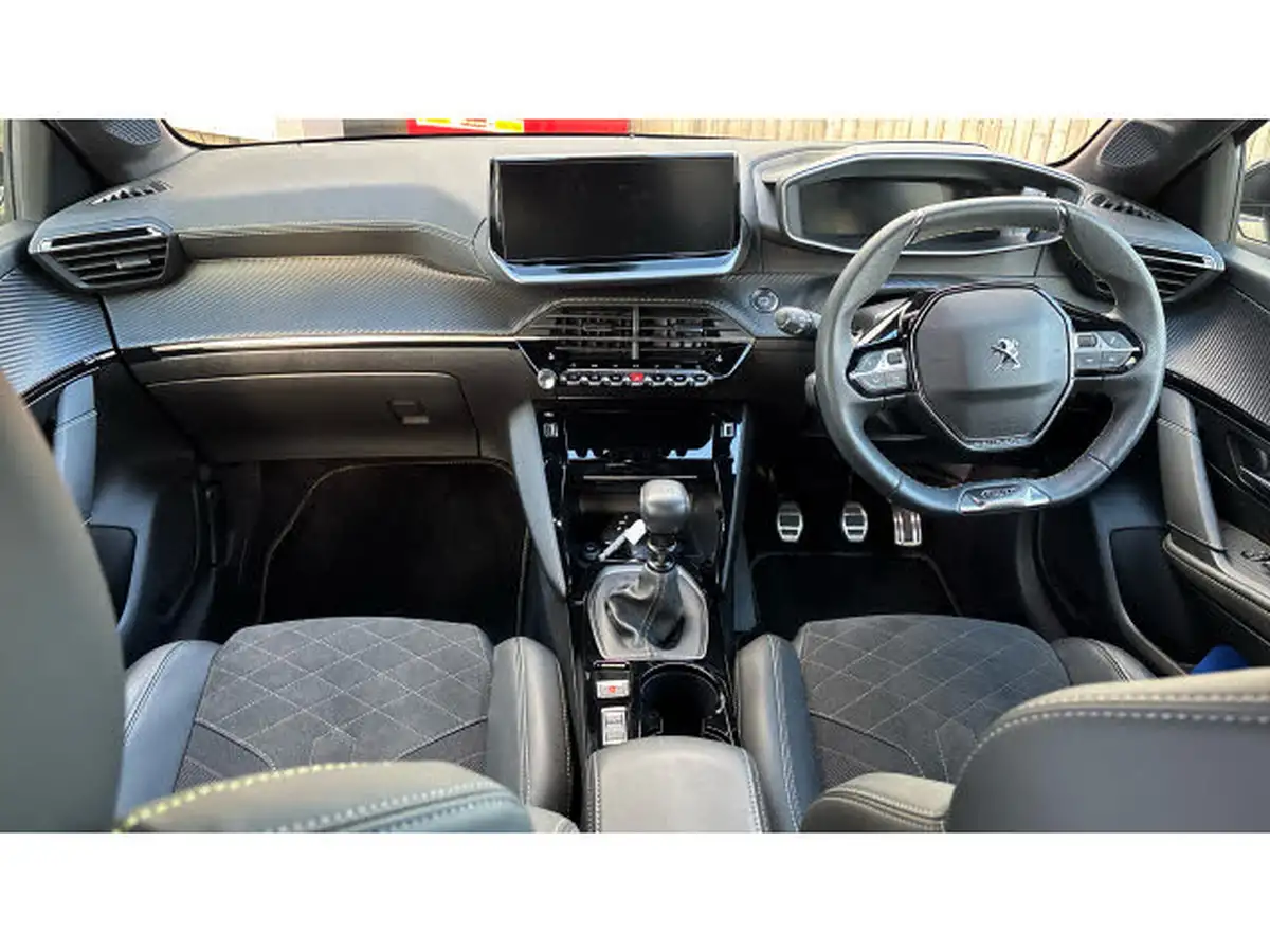 2022-peugeot-208-12-puretech-gt-premium-100bhp-big-9