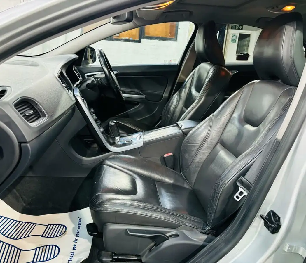 2011-volvo-s60-24td-d5-se-lux-205ps-geartronic-big-12