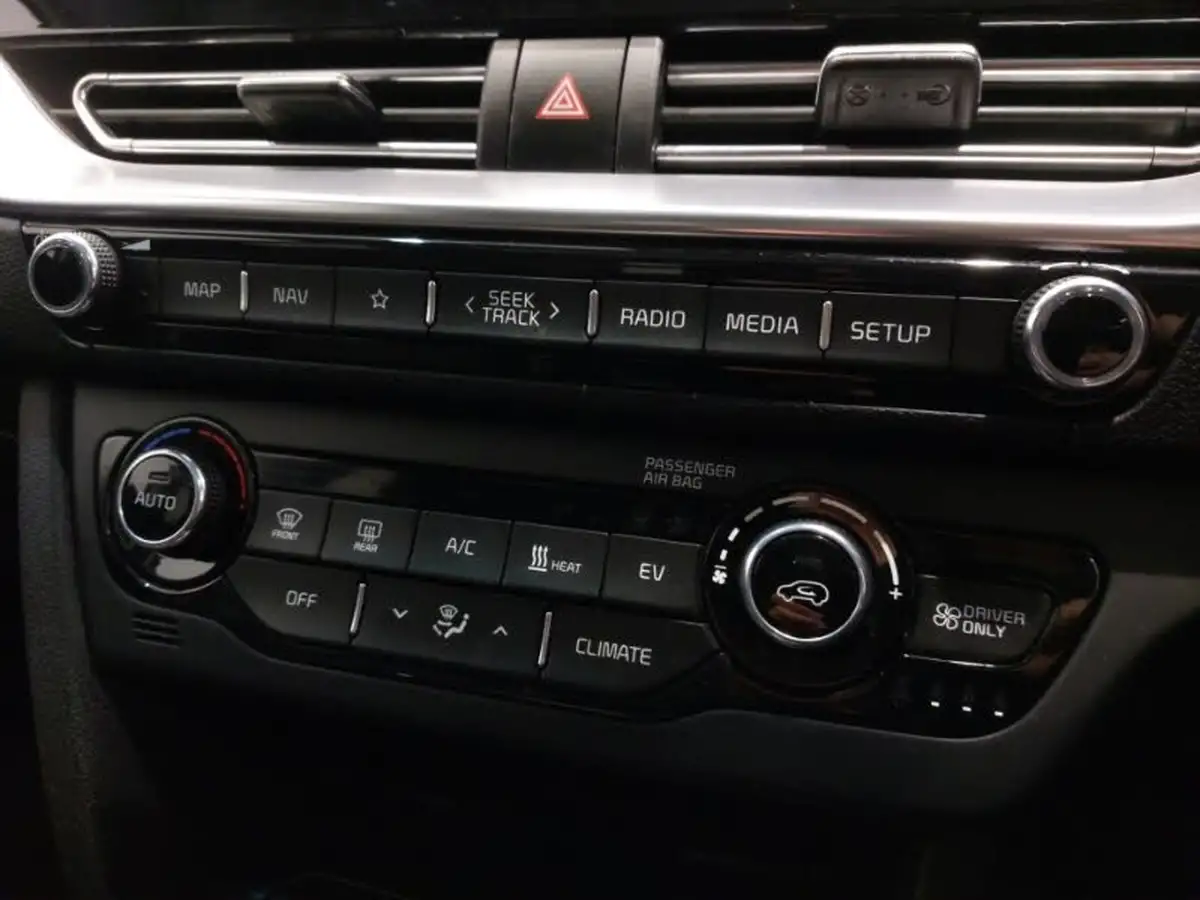 2021-kia-e-niro-ev-4-big-16