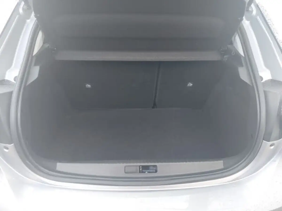 2021-vauxhall-corsa-12i-se-edition-big-7