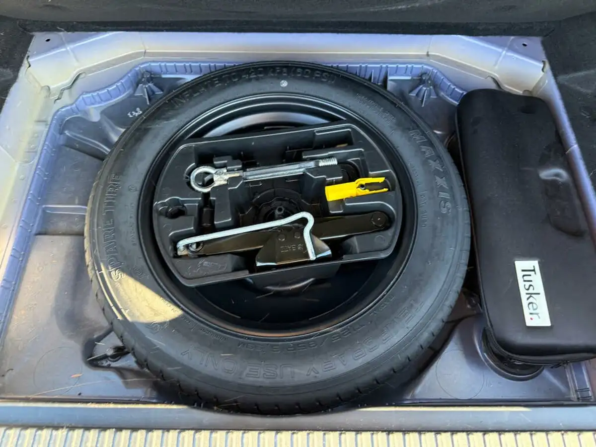 2019-citroen-c4-spacetourer-12-puretech-flair-big-60