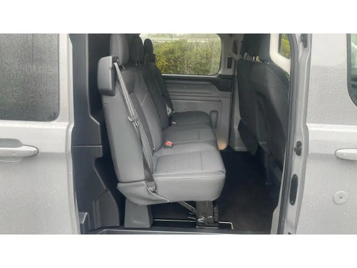 2024-ford-transit-custom-20tdci-300-l2h1-limited-136pseu6e-double-cab-in-van-1997cc-auto-big-13