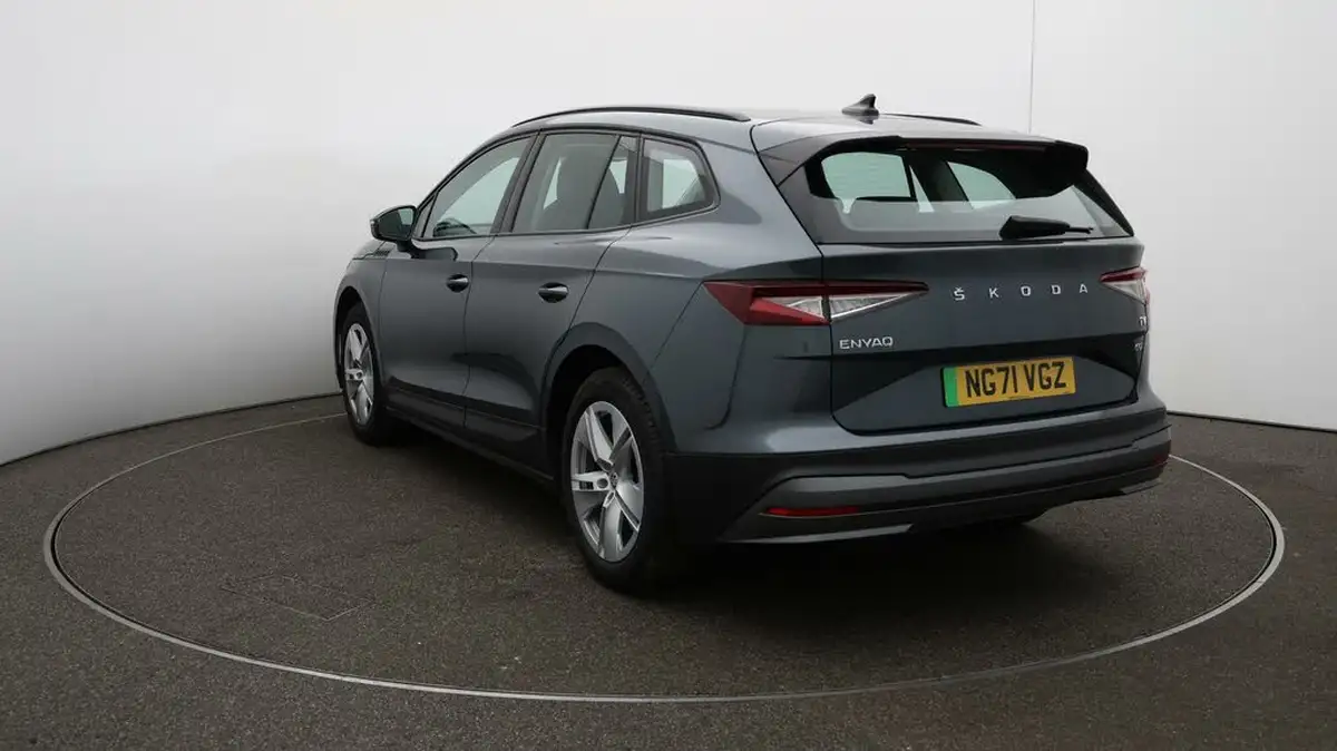 2022-skoda-enyaq-e-60-big-55