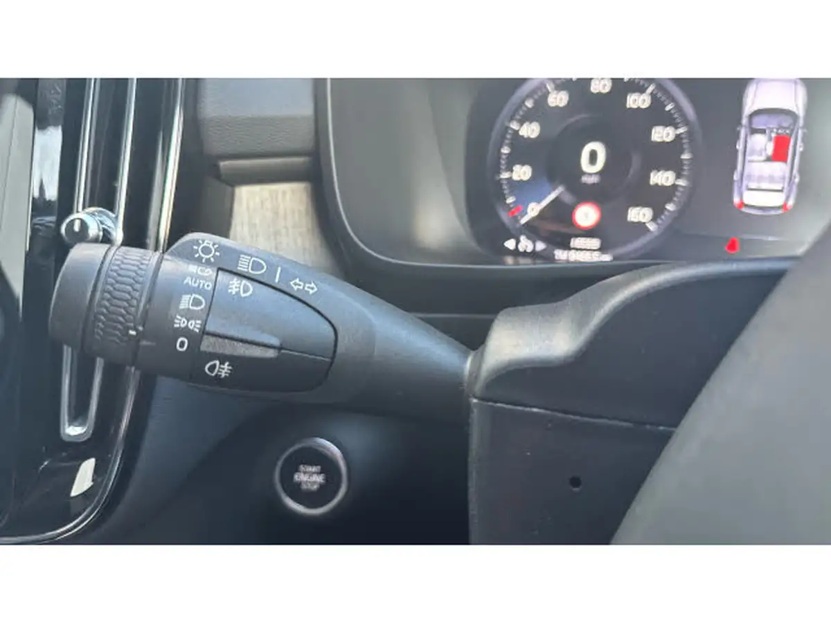 2021-volvo-xc40-15-t5-inscription-262bhp-big-23